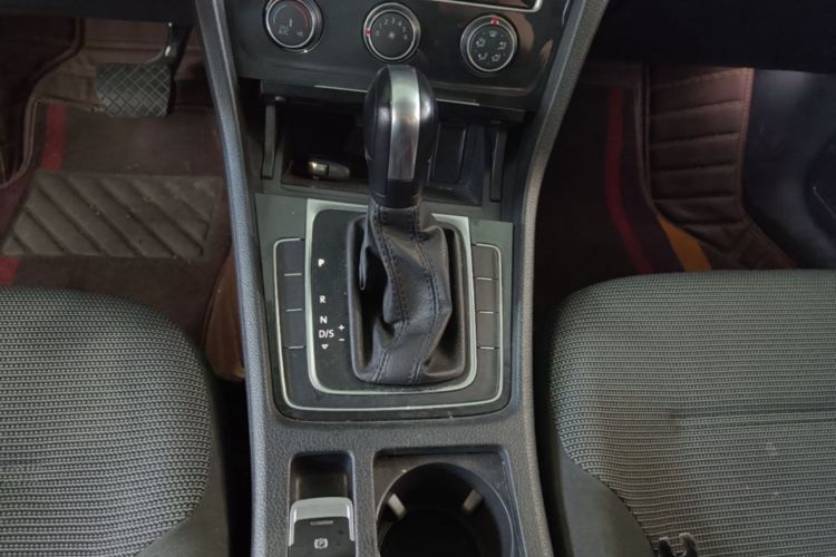 Volkswagen Golf 2019 #14 Volkswagen Golf 2019 car image #14