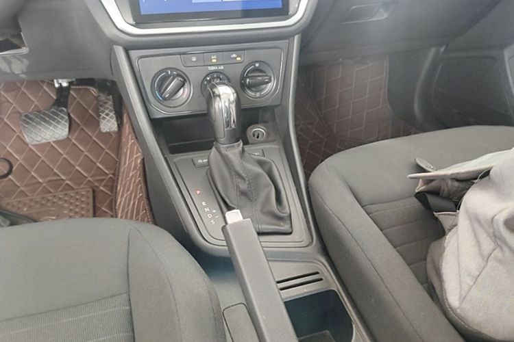Volkswagen Lavida 2023 car image #14