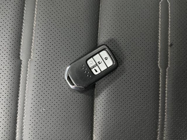 Honda CR-V 2017 #18 Honda CR-V 2017 car image #18