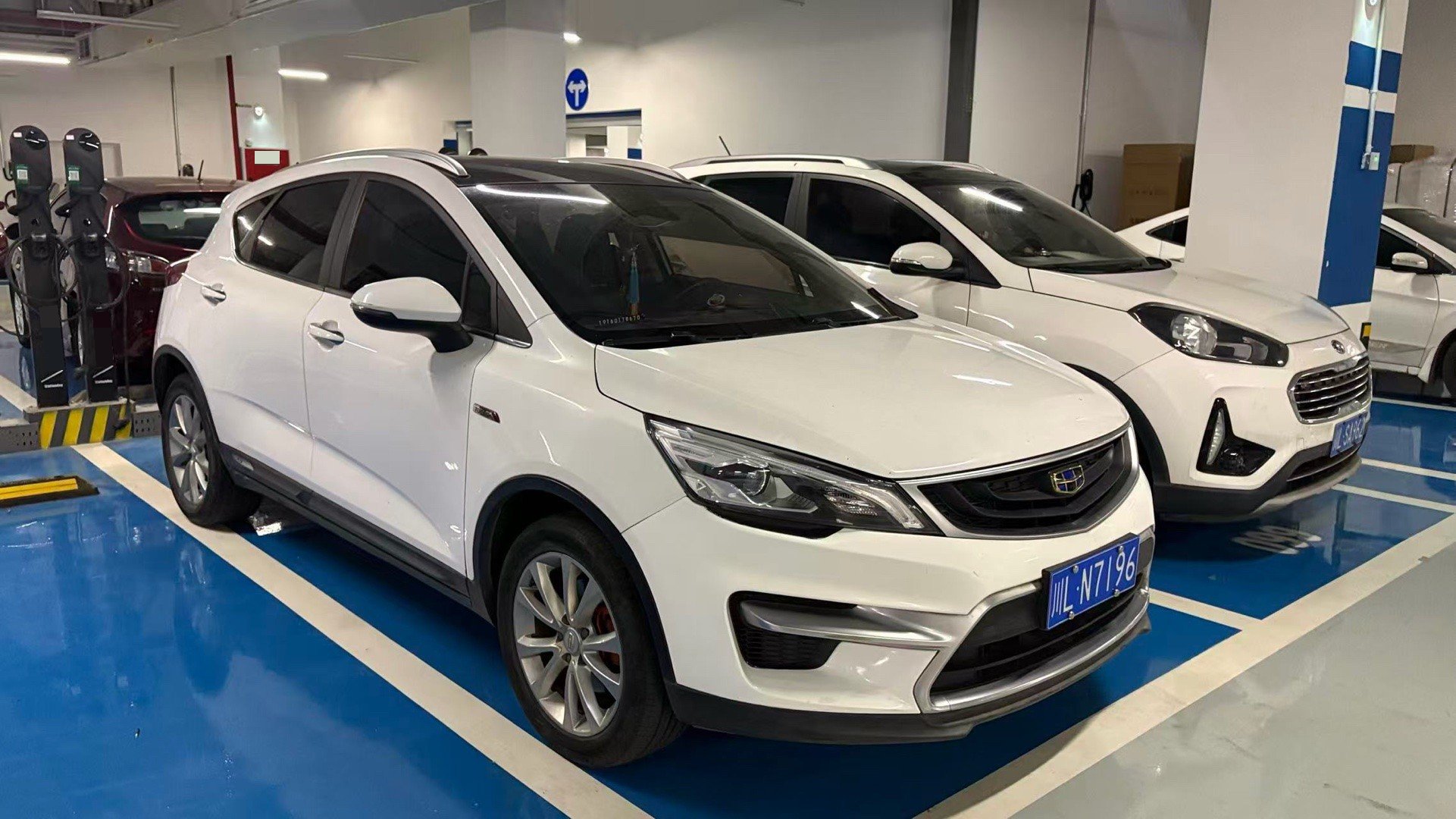 GEELY Emgrand GS 2019 car image #2