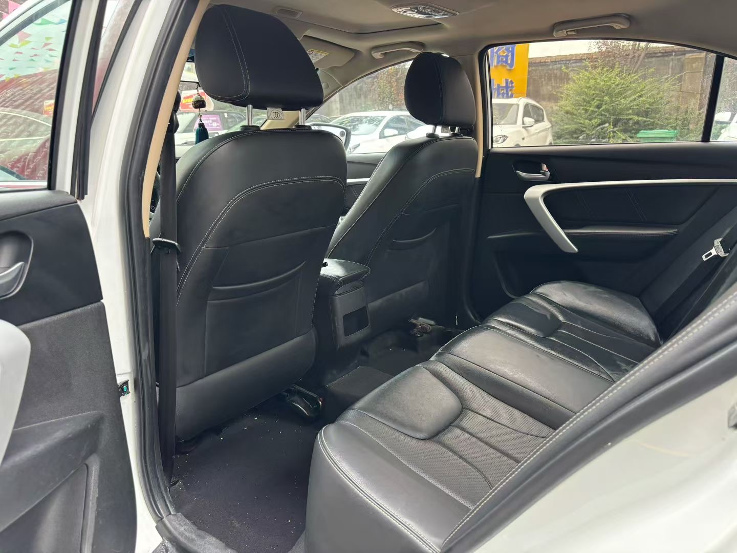 GEELY Emgrand 2018 car image #4