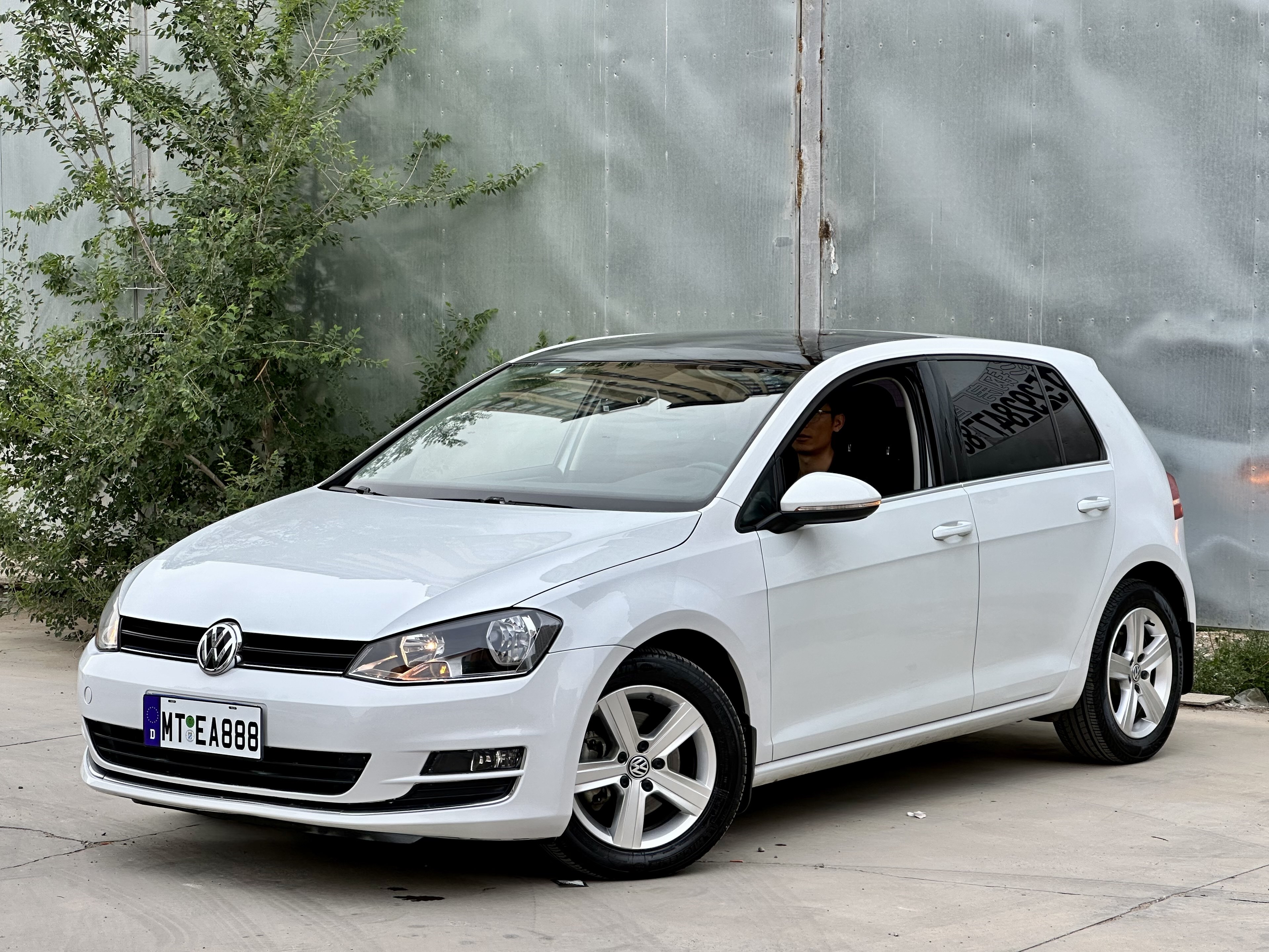 Volkswagen Golf 2016 Volkswagen Golf 2016 car image