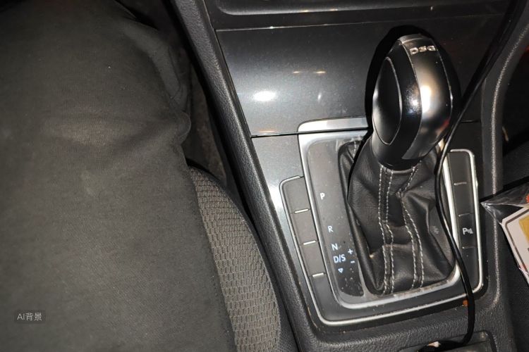 Volkswagen Golf 2017 imagen de coche #16