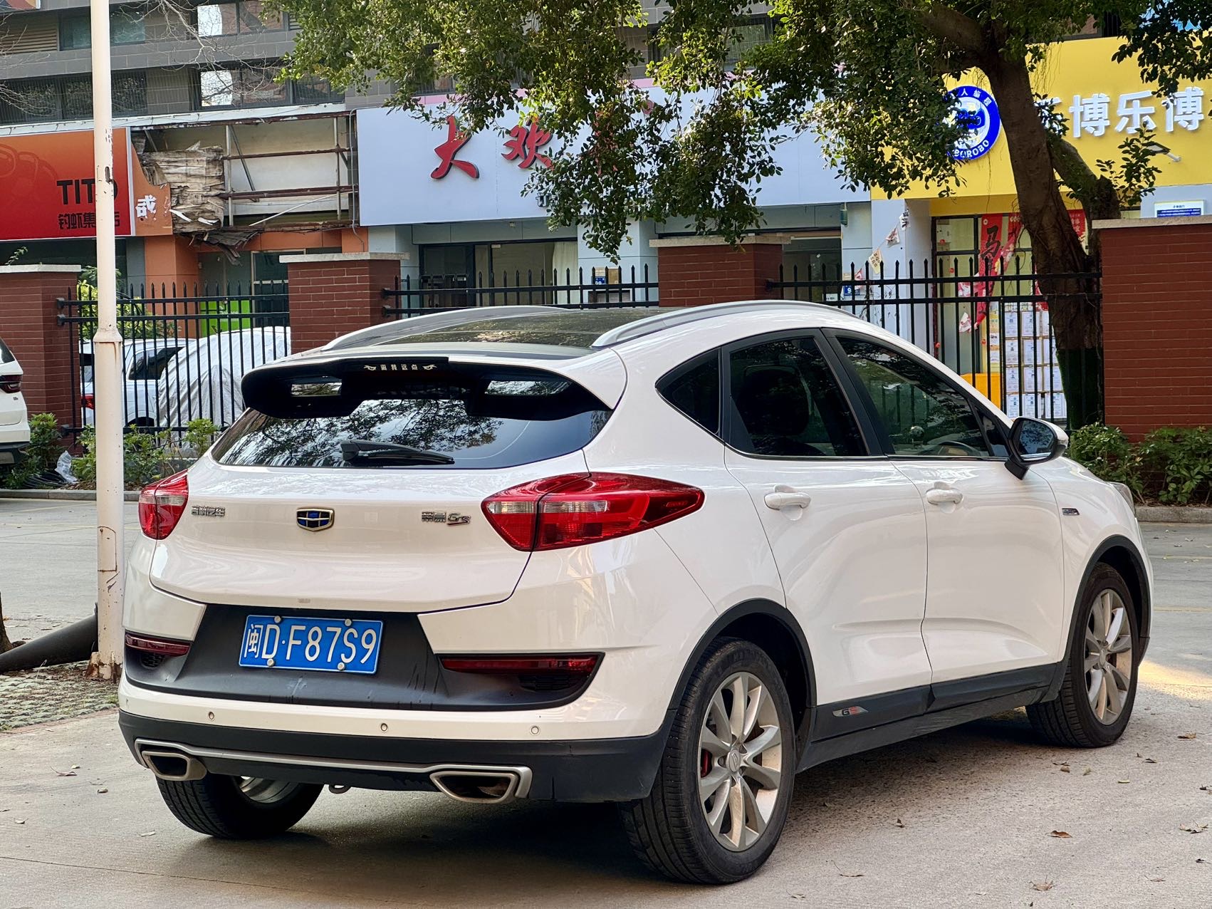 GEELY Emgrand GS 2017 #4 GEELY Emgrand GS 2017 car image #4