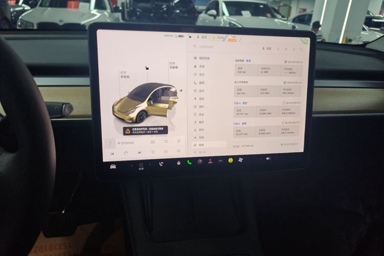 Tesla Model Y 2022 #13 Tesla Model Y 2022 car image #13