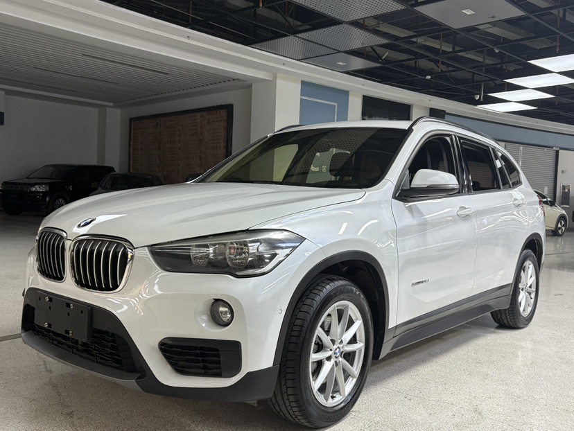 BMW X1 2016 BMW X1 2016 car image