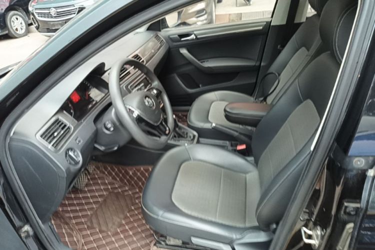 Volkswagen Santana 2019 car image #15