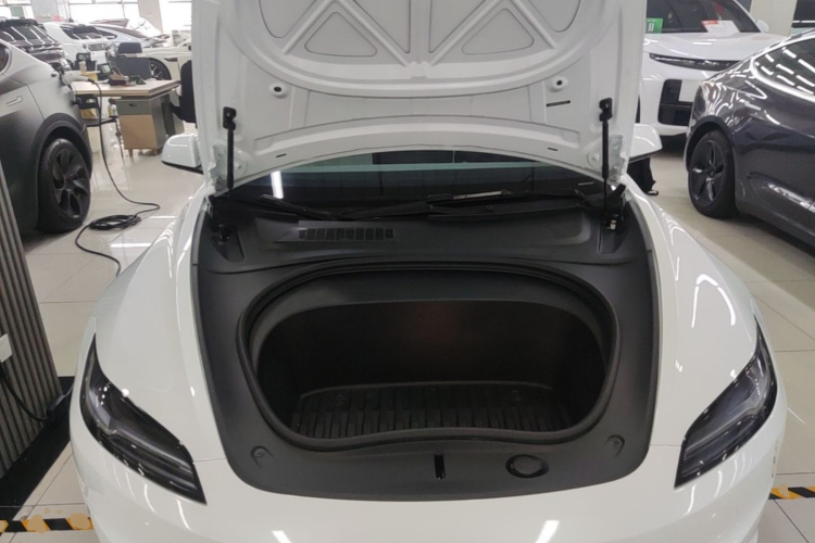 Tesla Model 3 2025 #20 Tesla Model 3 2025 car image #20