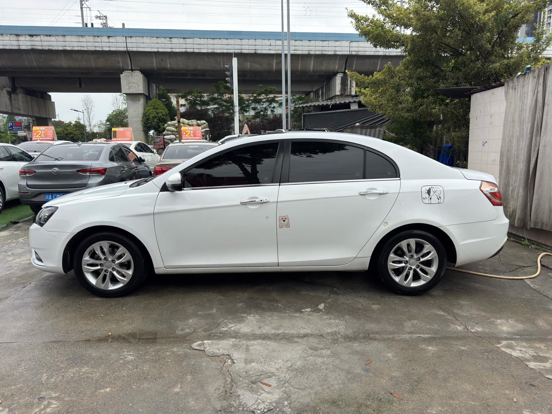 GEELY Emgrand 2015 صورة سيارة #10