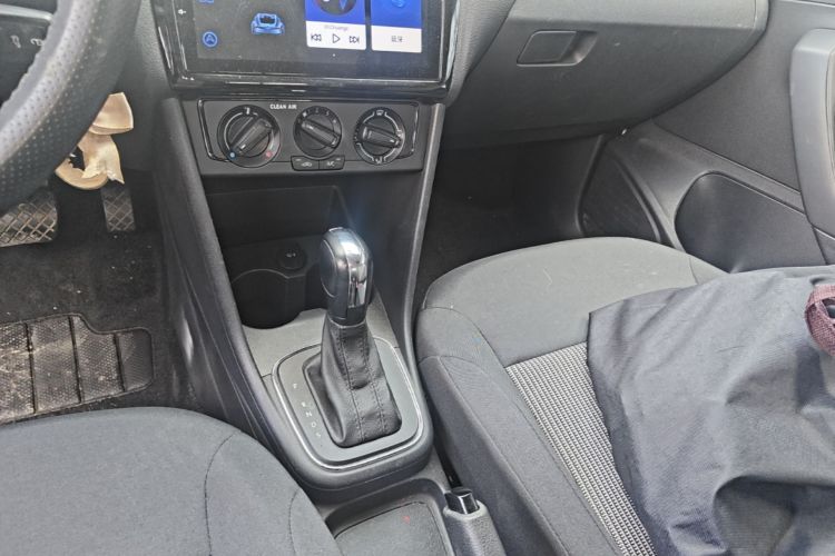 Volkswagen Polo 2019 #14 Volkswagen Polo 2019 car image #14