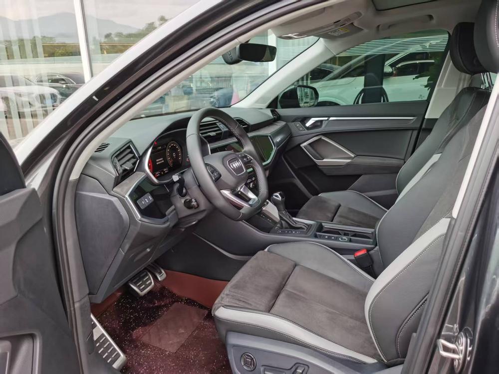 Audi Q3 2023 #8 Audi Q3 2023 car image #8