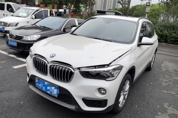 BMW X1 2019 #2 BMW X1 2019 car image #2