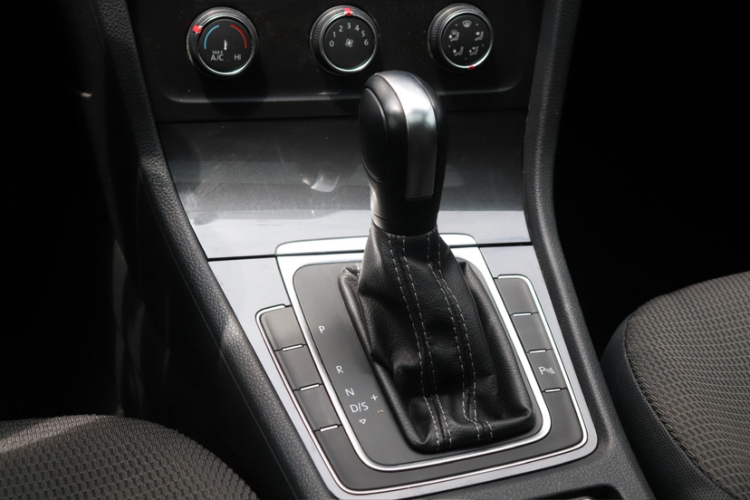 Volkswagen Golf 2017 car image #20