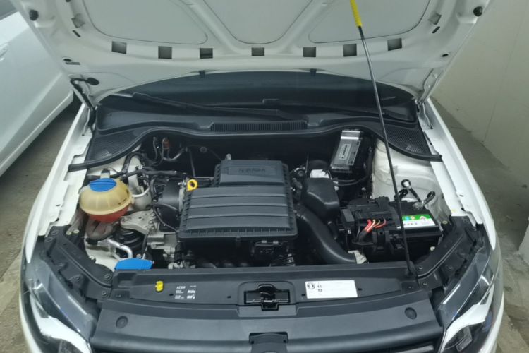 Volkswagen Polo 2015 #20 Volkswagen Polo 2015 car image #20