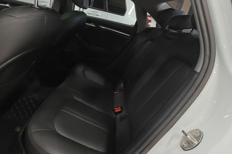 Audi A3 2021 immagine di auto #13
