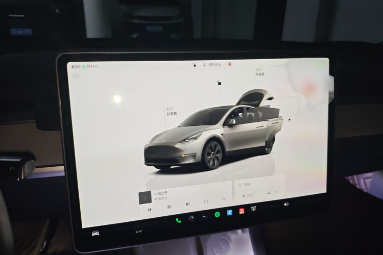 Tesla Model Y 2023 #16 Tesla Model Y 2023 car image #16