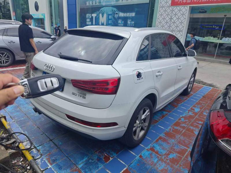 Audi Q3 2017 #7 Audi Q3 2017 car image #7