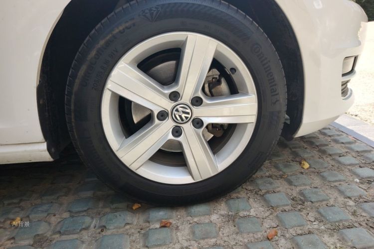 Volkswagen Golf 2016 car image #9