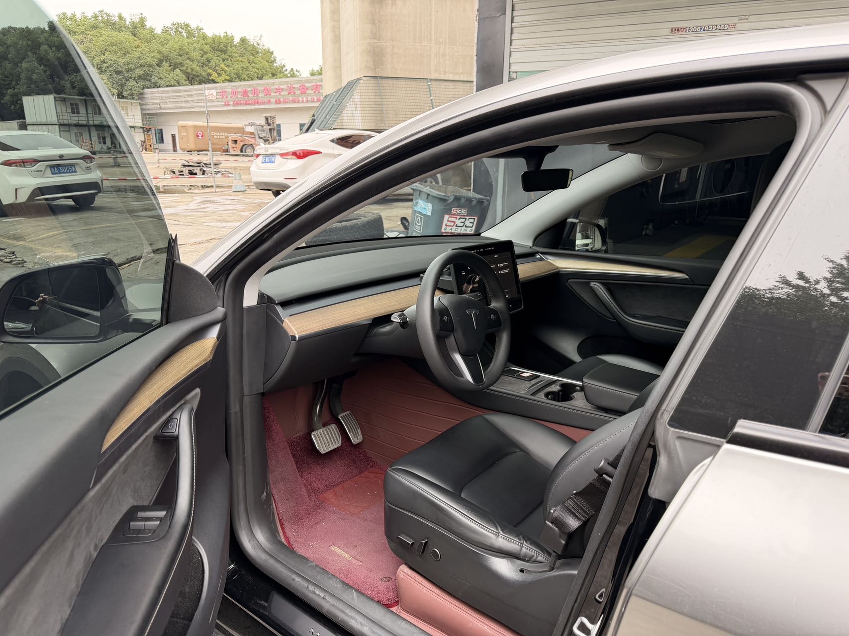 Tesla Model Y 2022 #6 Tesla Model Y 2022 car image #6