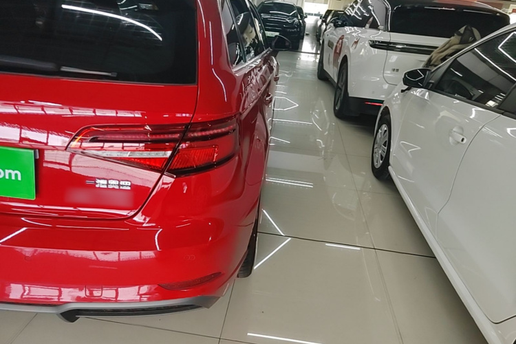 Audi A3 2019 car image #8
