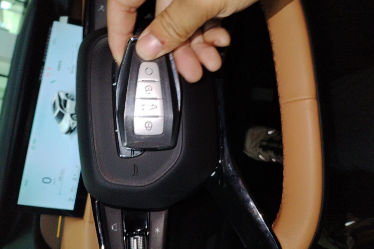 GEELY Boyue L 2025 imagem de carro #9