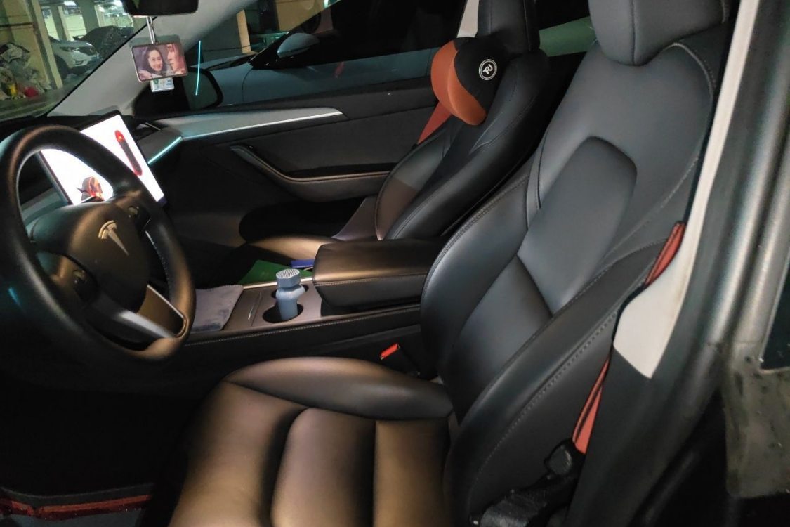 Tesla Model Y 2024 car image #20