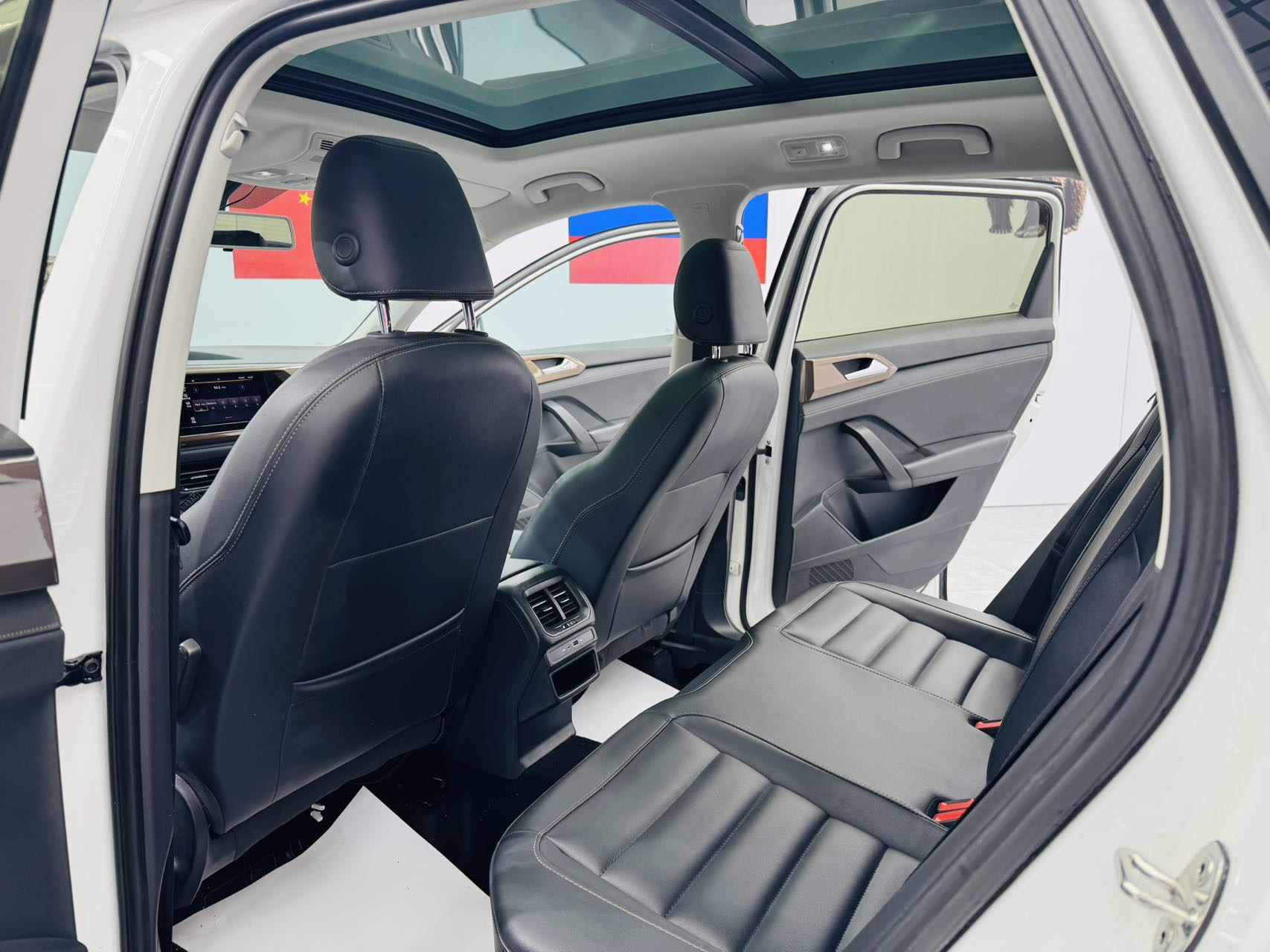 Volkswagen Tharu 2022 #6 Volkswagen Tharu 2022 car image #6