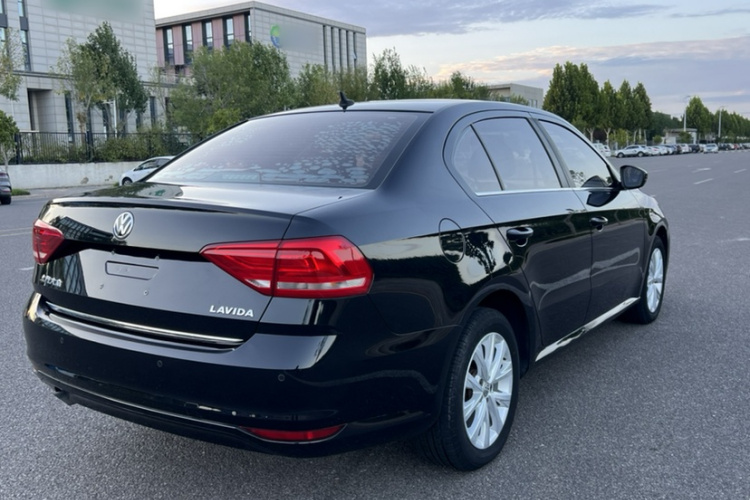 Volkswagen Lavida 2017 #3 Volkswagen Lavida 2017 car image #3
