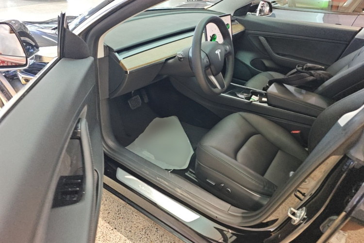 Tesla Model 3 2020 #16 Tesla Model 3 2020 car image #16