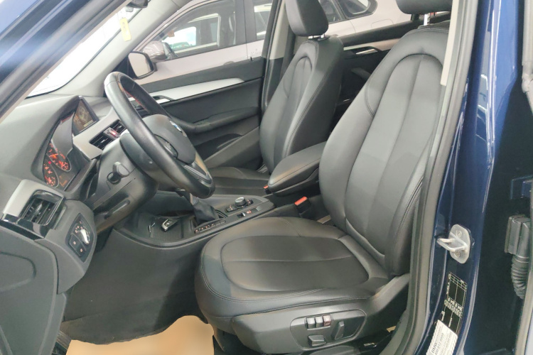 BMW X1 2017 imagen de coche #15