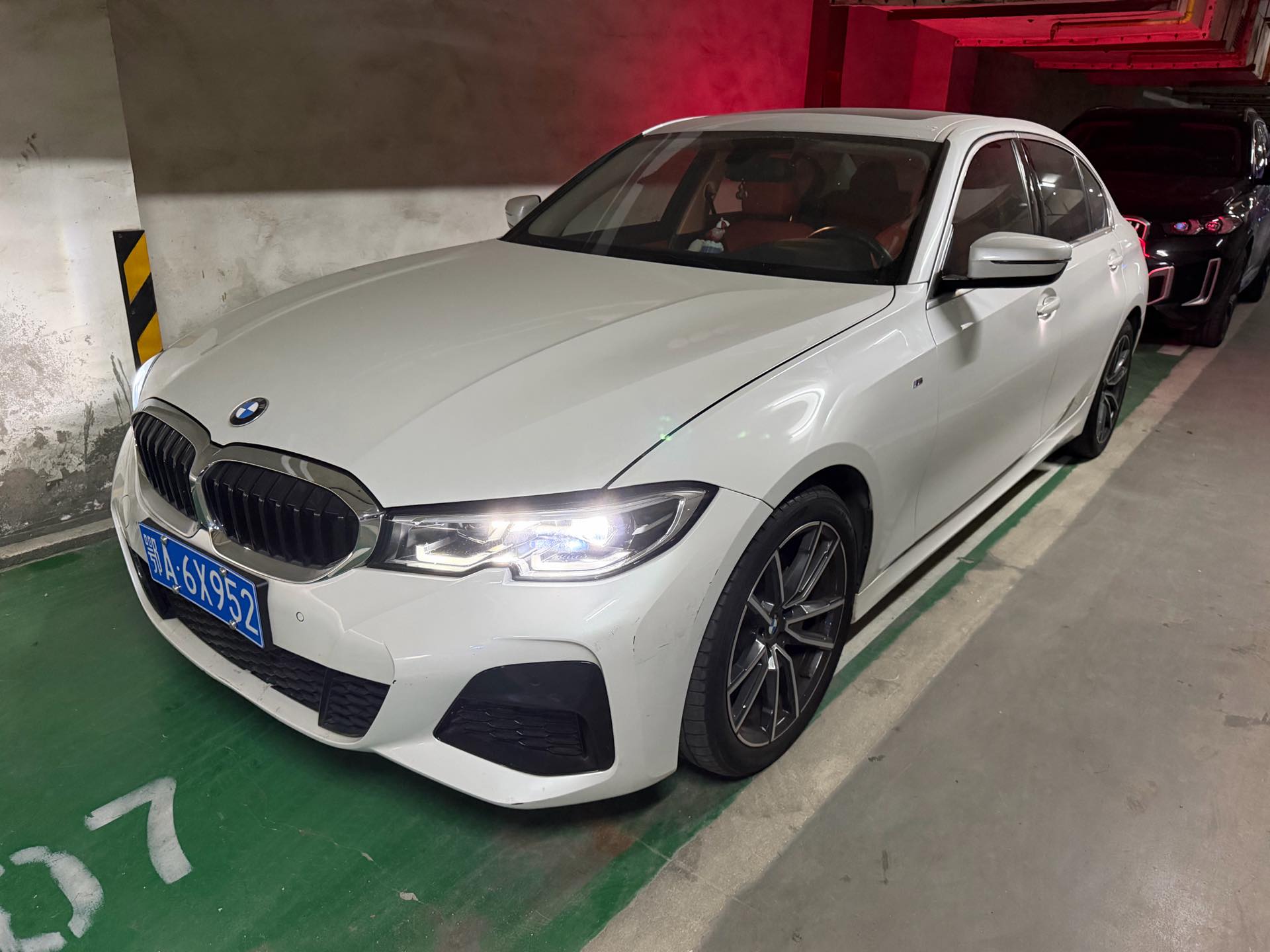 BMW 3 Series 2021 car image 