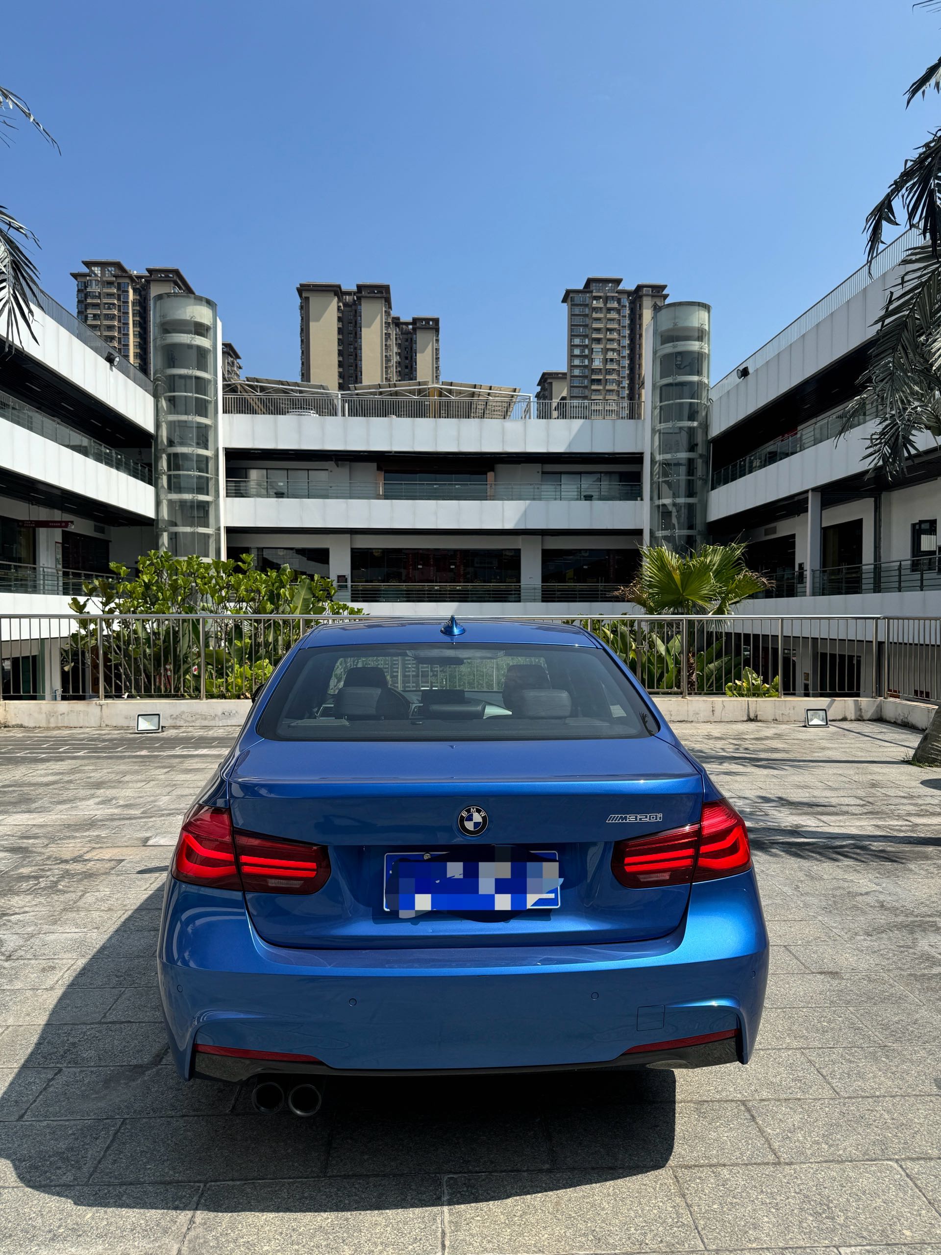 BMW 3 Series 2018 car image #4