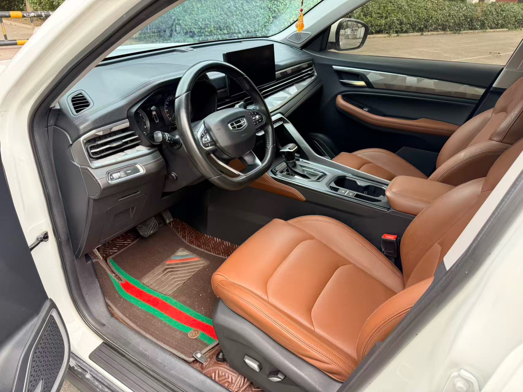 GEELY Vision X6 2022 car image #7