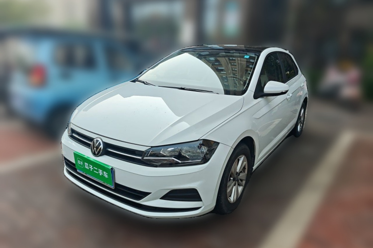 Volkswagen Polo 2023 car image #2