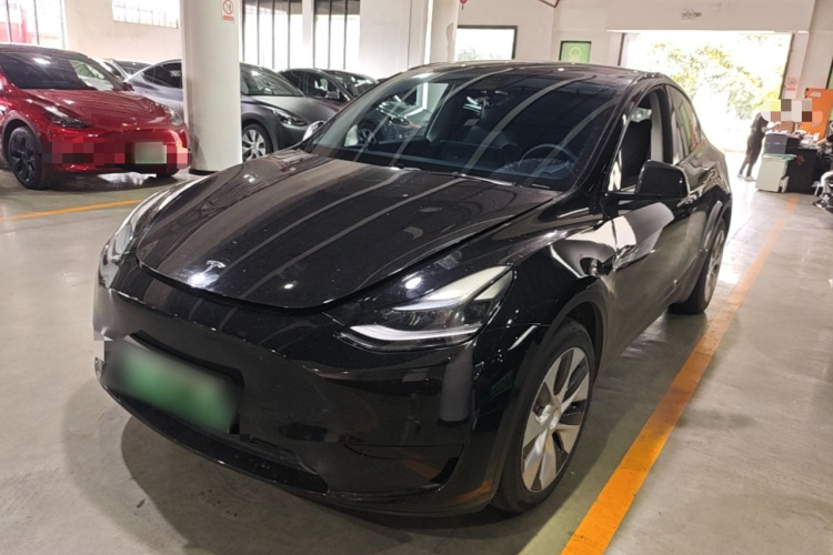 Tesla Model Y 2022 #2 Tesla Model Y 2022 car image #2
