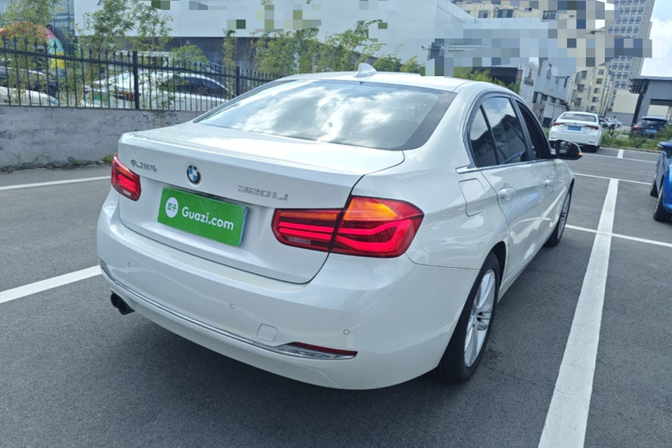 BMW 3 Series 2017 #7 BMW 3 Series 2017 car image #7
