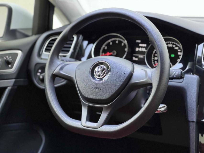 Volkswagen Golf 2019 car image #7