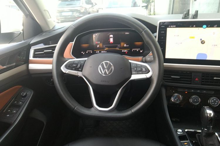 Volkswagen Bora 2024 car image #15