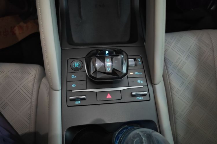 BYD YuanUP 2024 car image #18