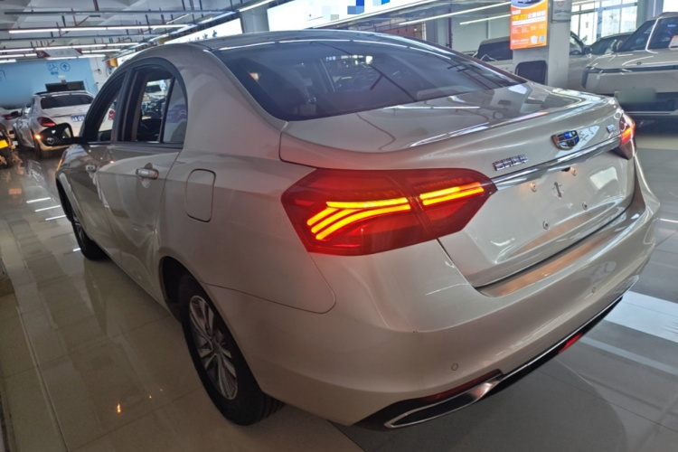 GEELY Emgrand 2019 #5 GEELY Emgrand 2019 car image #5