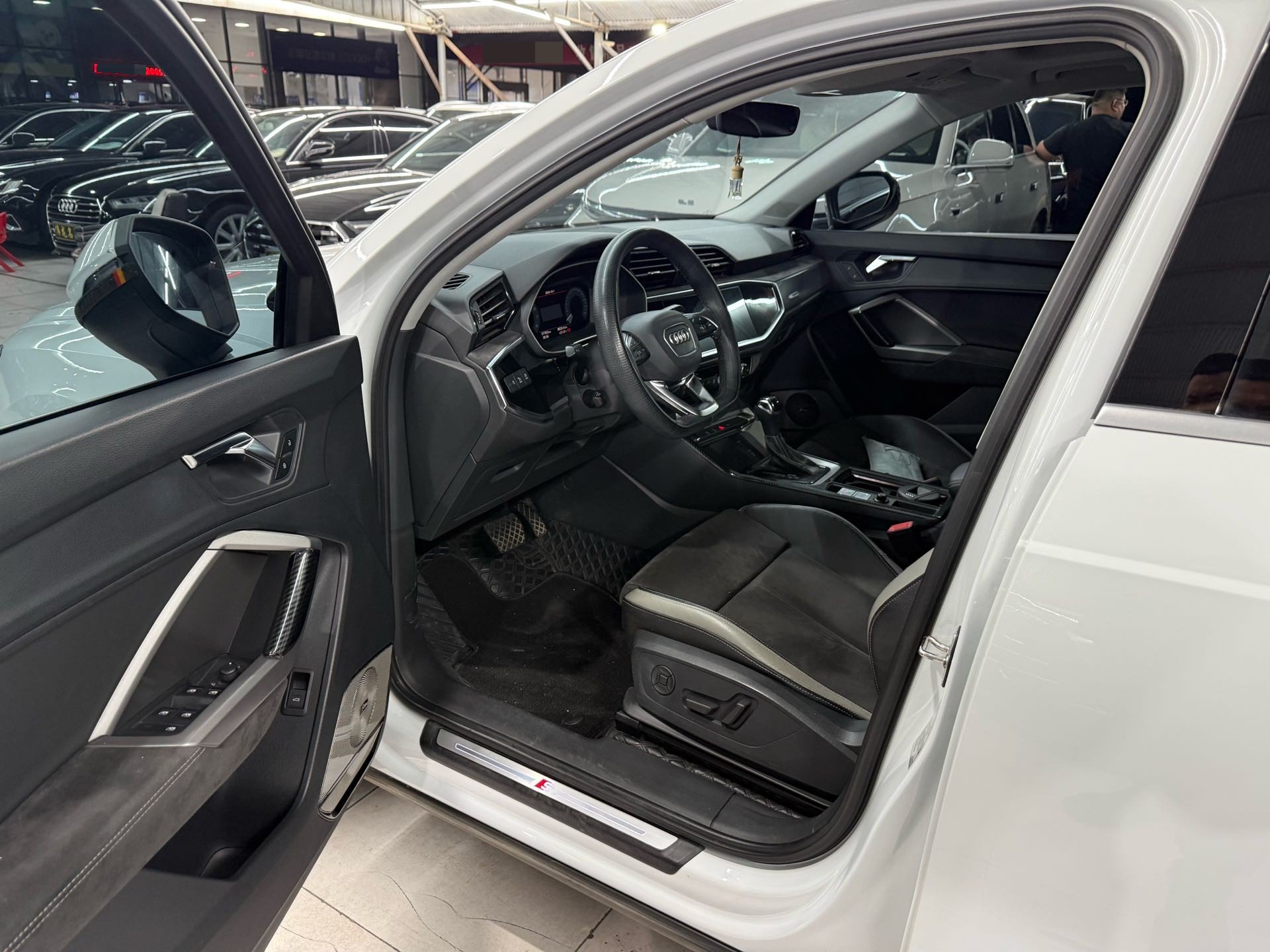 2019 #2 2019 immagine di auto #2