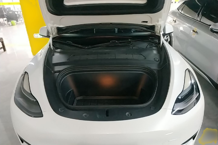 Tesla Model Y 2023 #22 Tesla Model Y 2023 car image #22