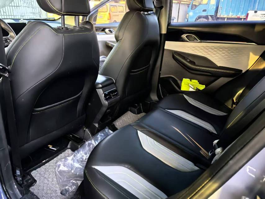 GEELY Coolray 2022 изображение автомобиля #3