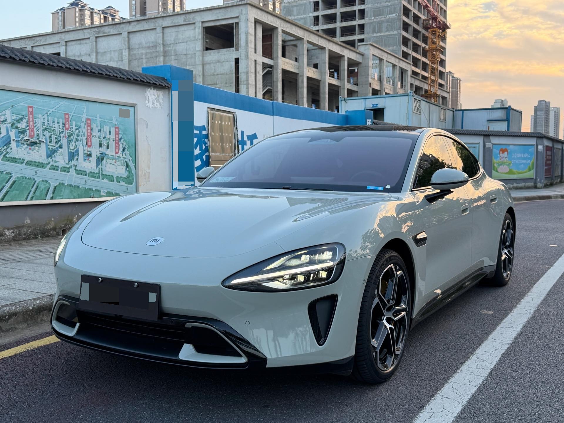 MI SU7 2025 car image 