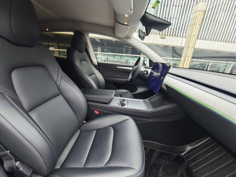 Tesla Model Y 2022 #4 Tesla Model Y 2022 car image #4