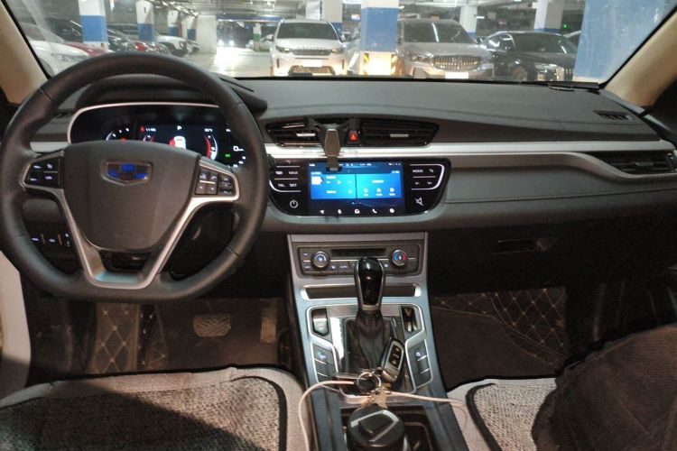 GEELY Emgrand 2018 car image #7