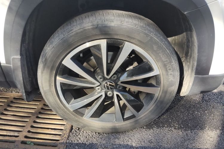 Volkswagen Tharu 2022 imagen de coche #9