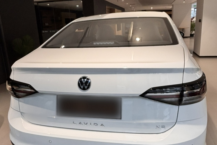 Volkswagen Lavida 2025 car image #6