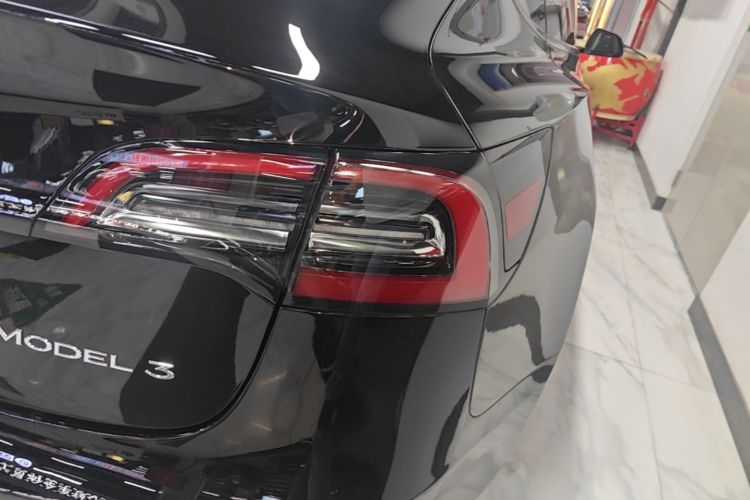 Tesla Model 3 2021 car image #8