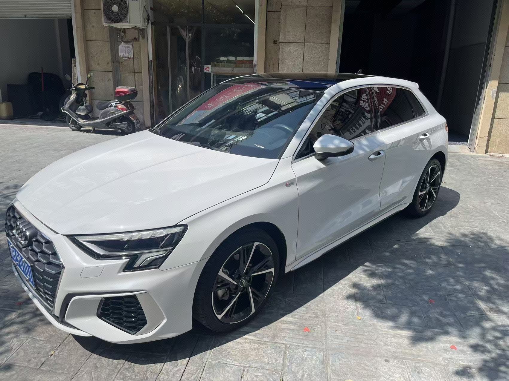 2022 2022 car image